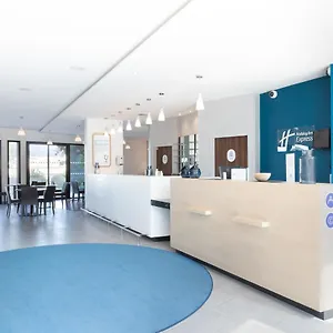 *** Hotel Express - Marseille Airport, An Ihg França